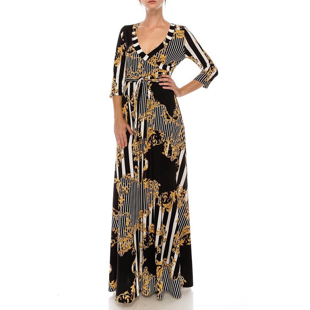 Venechia print 3/4 sleeve maxi wrap dress
Style# DJ51504-BNT
Color : Black/Gold
95% Polyester 5% Spandex
www.janettefashion.com
#janettefashion #la #losangeles #dtla #fashiondistrict #maxidress #kneelengthdress #wrapdress #clothes #dress #ootd #fas